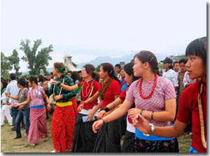 Kiratis celebrando su festival Sakela